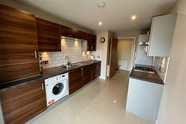 Mackie Place, Top Floor, Westhill, AB32, Westhill photo 5