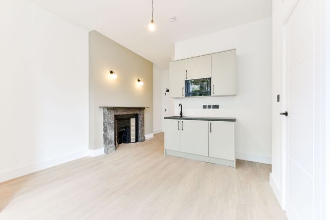 2 Montpelier Road, W5, Ealing photo 3