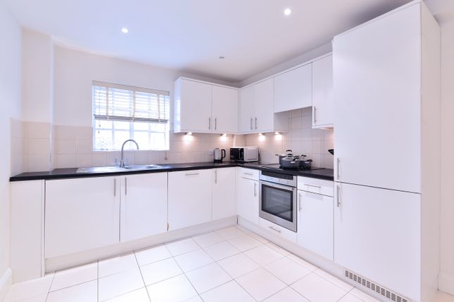 28, Pelham Court, South Kensington photo 4