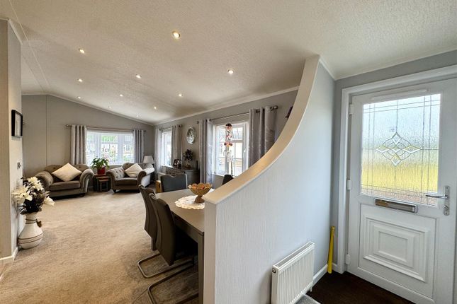 1, Severn Bridge Park Homes, Chepstow photo 4