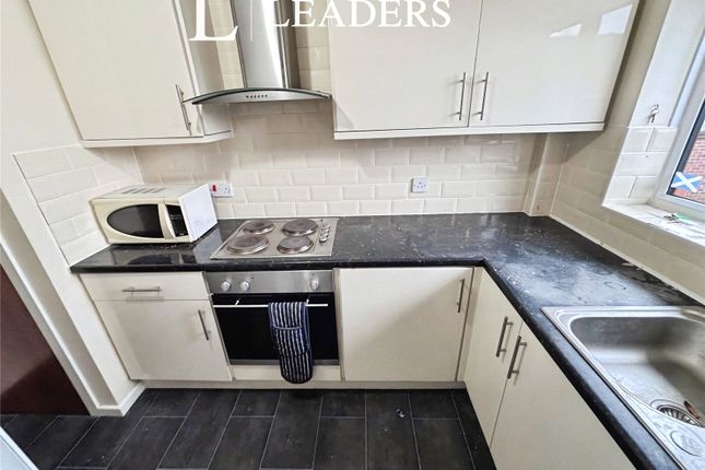 Flat 11, Chatburn Court,, Warrington Road, Warrington photo 3