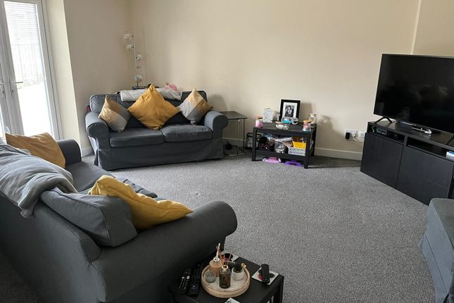 22, Taylors Way, Staffordshire photo 2