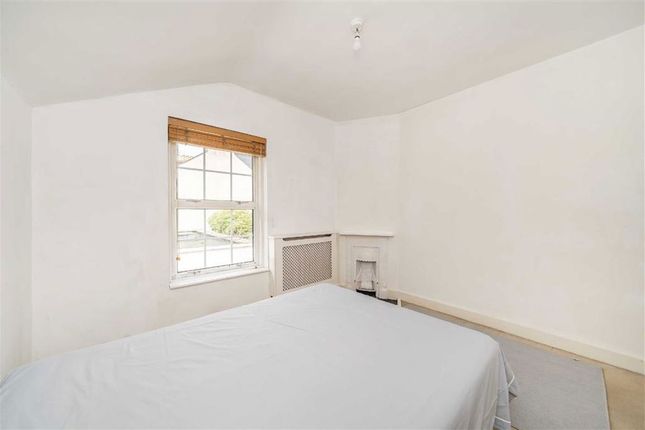 50A, North Worple Way, London photo 5