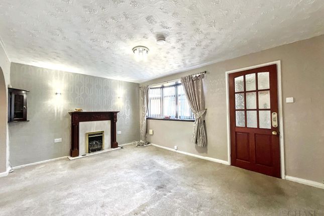 8 Douglas Parade, Hebburn photo 2