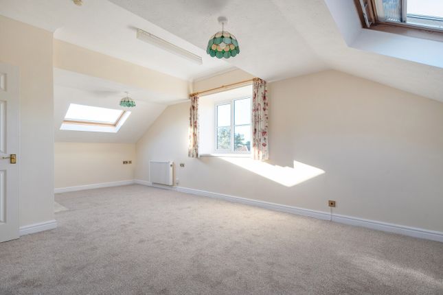 Flat 59, Cedar House,, Round Hill Meadow, Chester photo 3