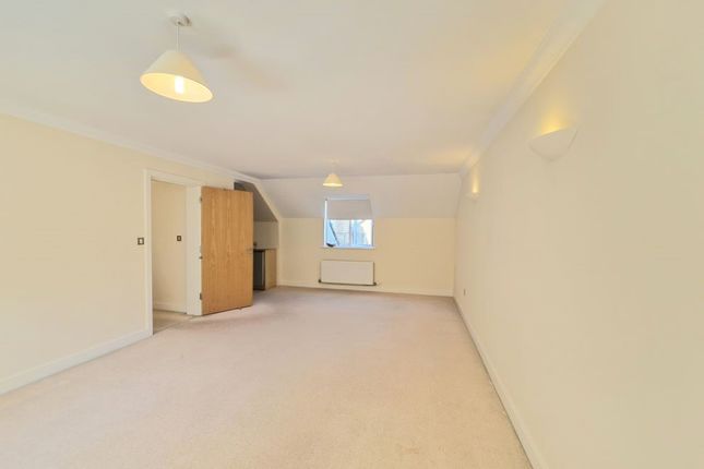 10, Drey House, Wokingham photo 4
