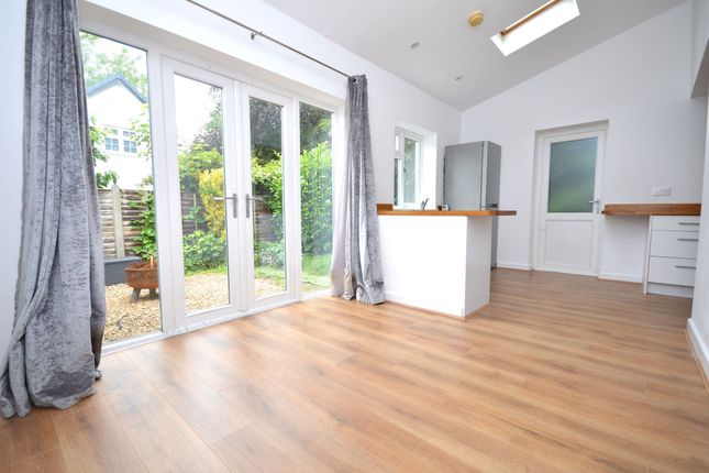 2 Tirza Avenue, Manchester photo 3