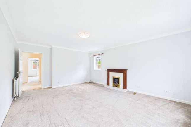 15 Douglas Muir Drive, Glasgow photo 4