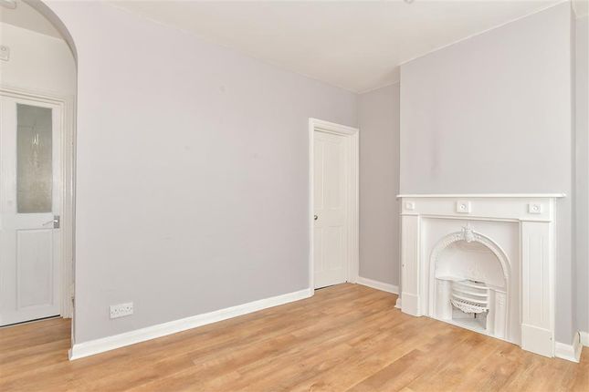 Thumbnail Terraced house for sale in Cromwell Terrace, Chatham, Kent