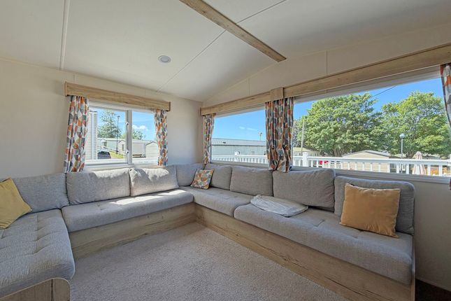 5 Wheatfields, Haven, Watchet photo 3