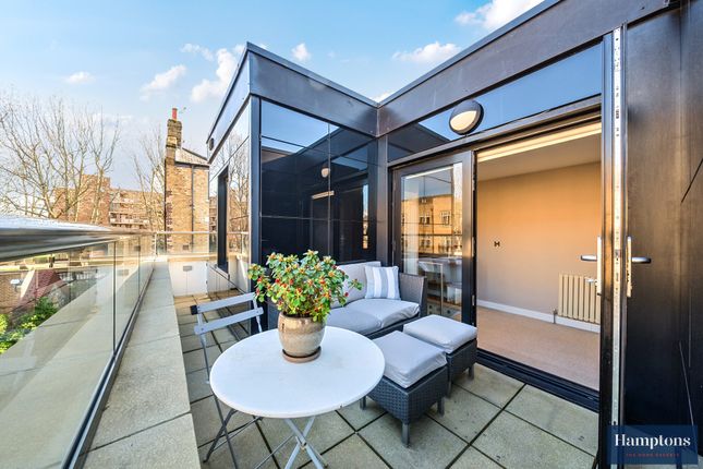 1, Edwards Passage, London photo 2
