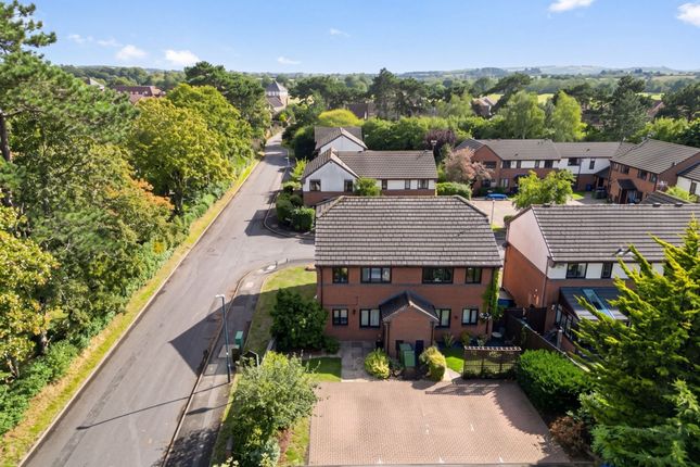 14 Paddock Lane, Stratford-Upon-Avon photo 4