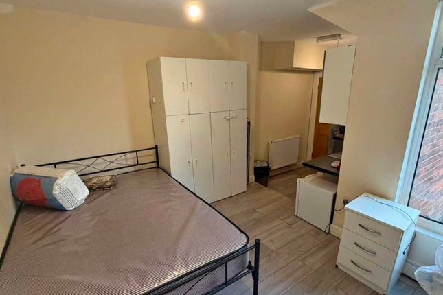 1-bed flat on 163 Fox Hollies Road, Birmingham, £40/mo