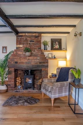 Cottage for sale in The Green, Snitterfield, Stratford-Upon-Avon