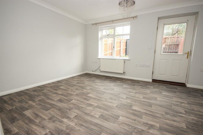 Allen Road, Rushden photo 4
