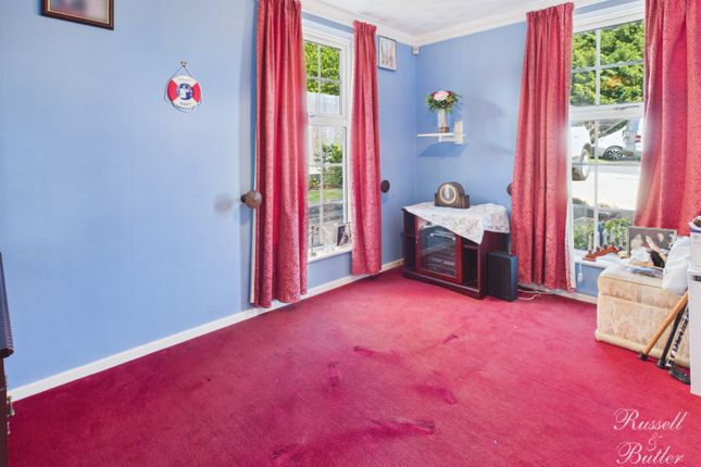 2, Stowe Close, Buckingham photo 4