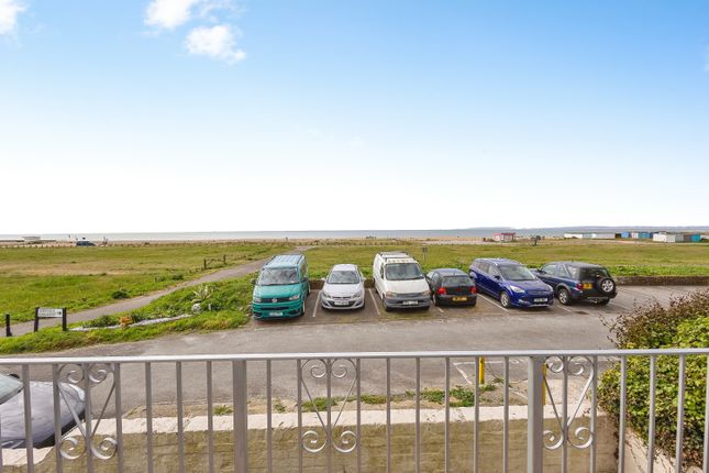 33, Sea Front, Hayling Island photo 3