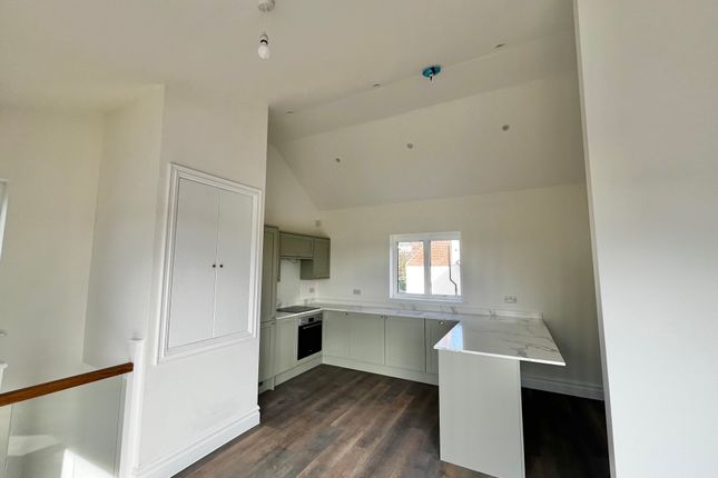 4, Dukes Mews, Hythe photo 4