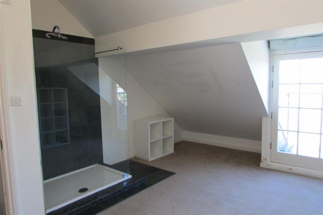 Apartment 4, 26, Albion Street, Hull photo 5