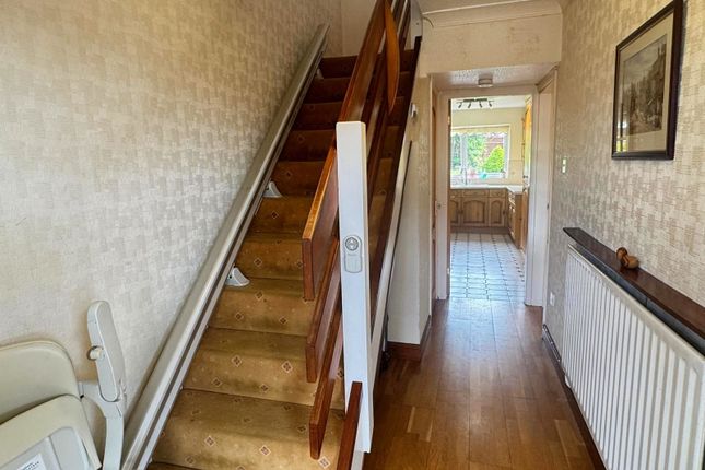 8, Beaulieu Way, Alfreton photo 2