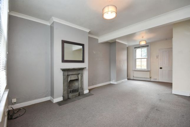 16, Milton Road, Brentwood photo 4