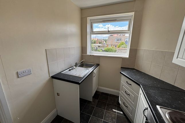 16, Sea View Road, NORWICH photo 4