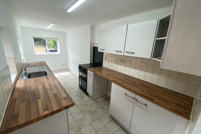 54, Lichfield photo 2