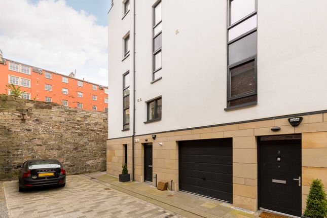 Thumbnail Property for sale in 1 Shoemakers Close, Edinburgh