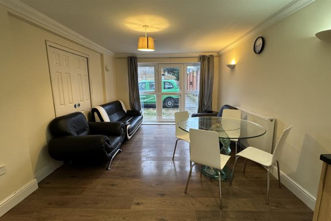 Flat for sale in Whitton Dene, Whitton, Hounslow