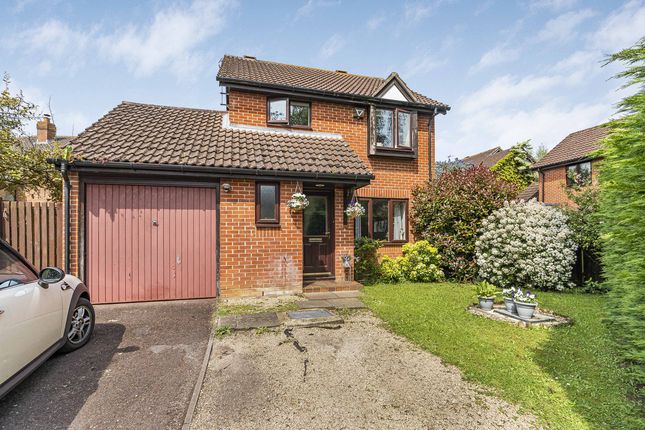 Detached house for sale in Alexander Close, Abingdon