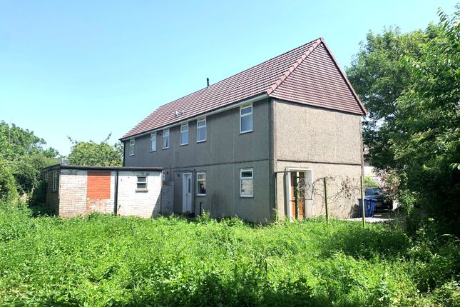 19, Vernon Close, Stoke-on-Trent photo 2
