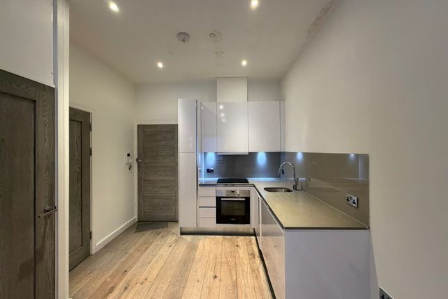Flat 24 Verona Apartment, Wellington Street, Slough photo 4