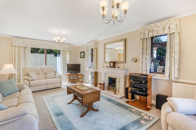 3, Parkfield Drive, Plymouth photo 3