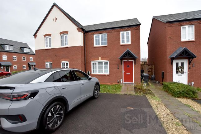 3-bed other on 2 Bassett Close, Nuneaton, £243,000