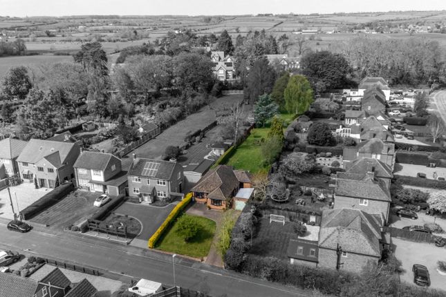 2, Church Leys Avenue, Leicester photo 2