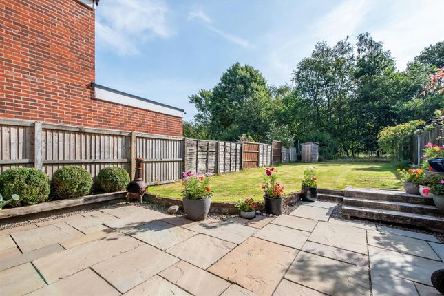 6, Round Acre, Preston photo 4