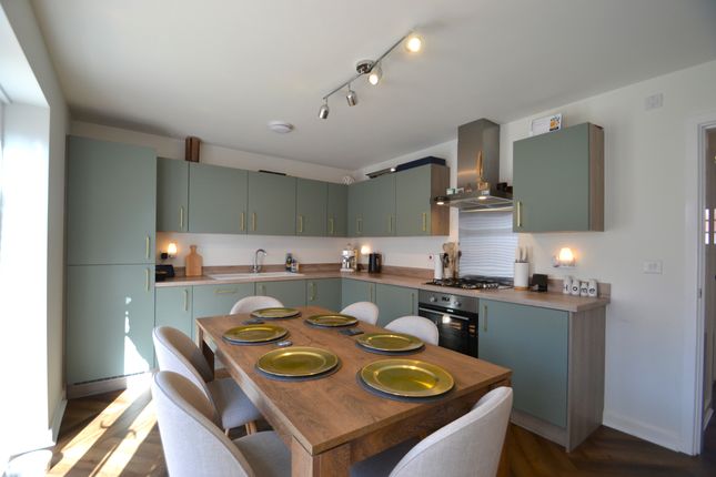 42, Moss Drive, Newport photo 3