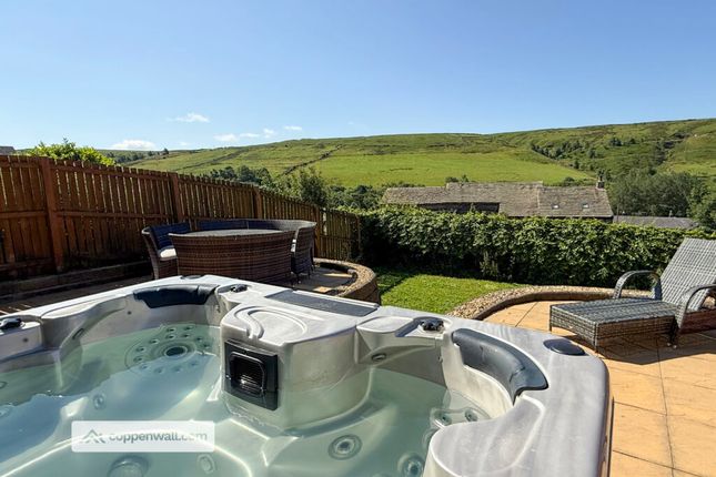 14, Callow Close, Bacup photo 3