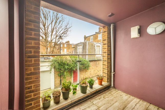Flat for sale in Rochester Place, Camden