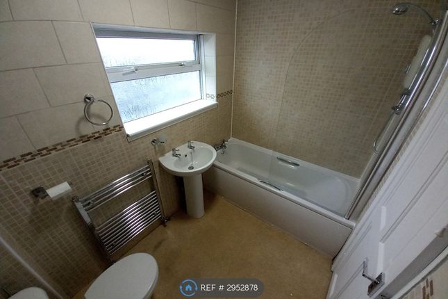 Jowitt Close, Maltby, Rotherham photo 3