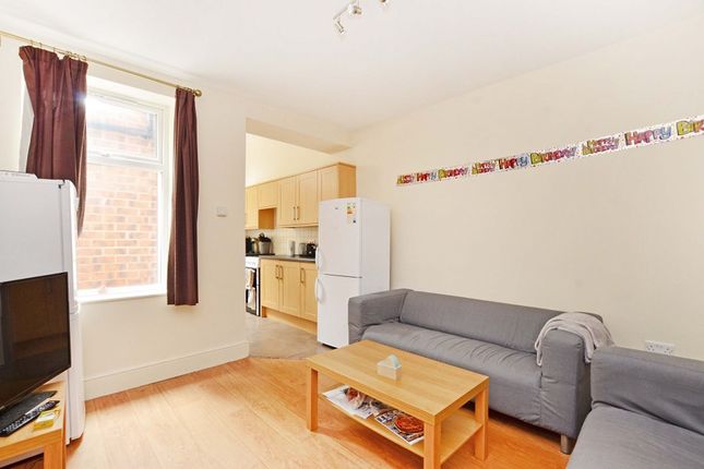 24 Rosedale Road, Sheffield photo 3