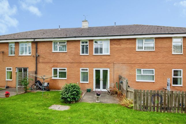 13, Winterburn Gardens, Leicester photo 2