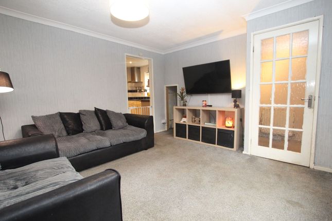 290 Calderbrook Road, Littleborough photo 2