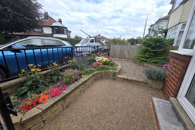 19, Richmond Road, Pudsey photo 2