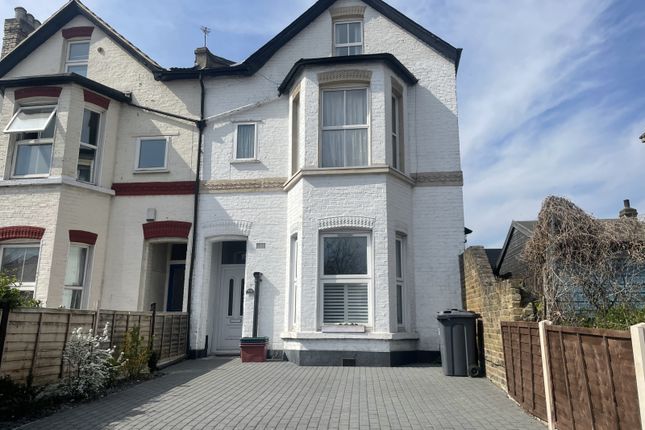 Thumbnail Flat for sale in London Road, Isleworth