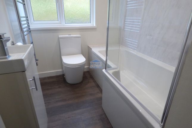18, Blaenogwr Terrace, Nantymoel photo 4