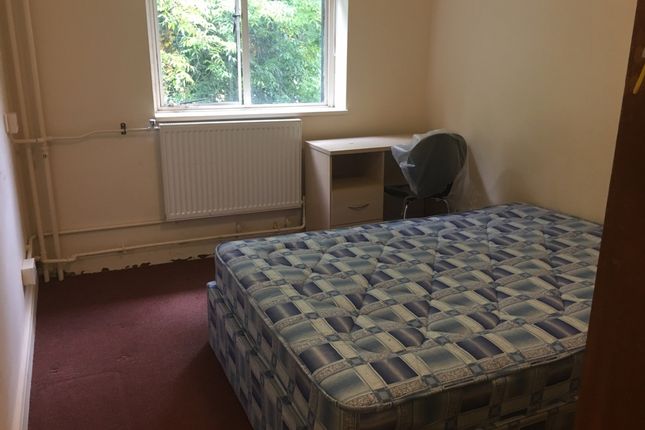 Room for sale in Montgomery House, Demesne Rd, Manchester.