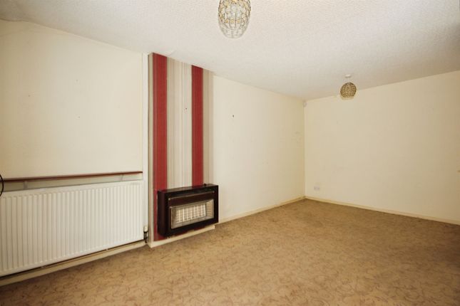 10, Narberth Way, Coventry photo 3