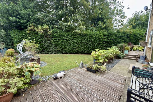 16, Westwood Avenue, Heighington photo 3