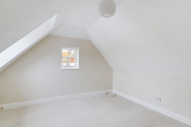 End terrace house to rent in Caspian Square, Rottingdean, Brighton